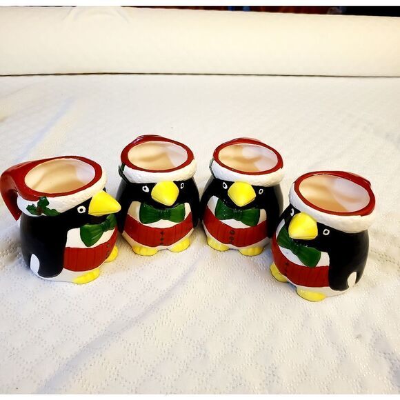 VTG Christmas Pinguin Coffee Mugs Set of 4 - Picture 1 of 12